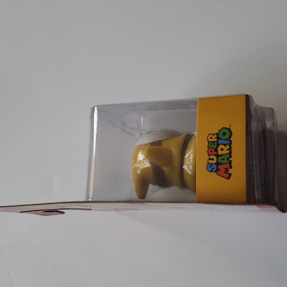 Super Mario Yellow shy guy figure - Picture 6 of 8